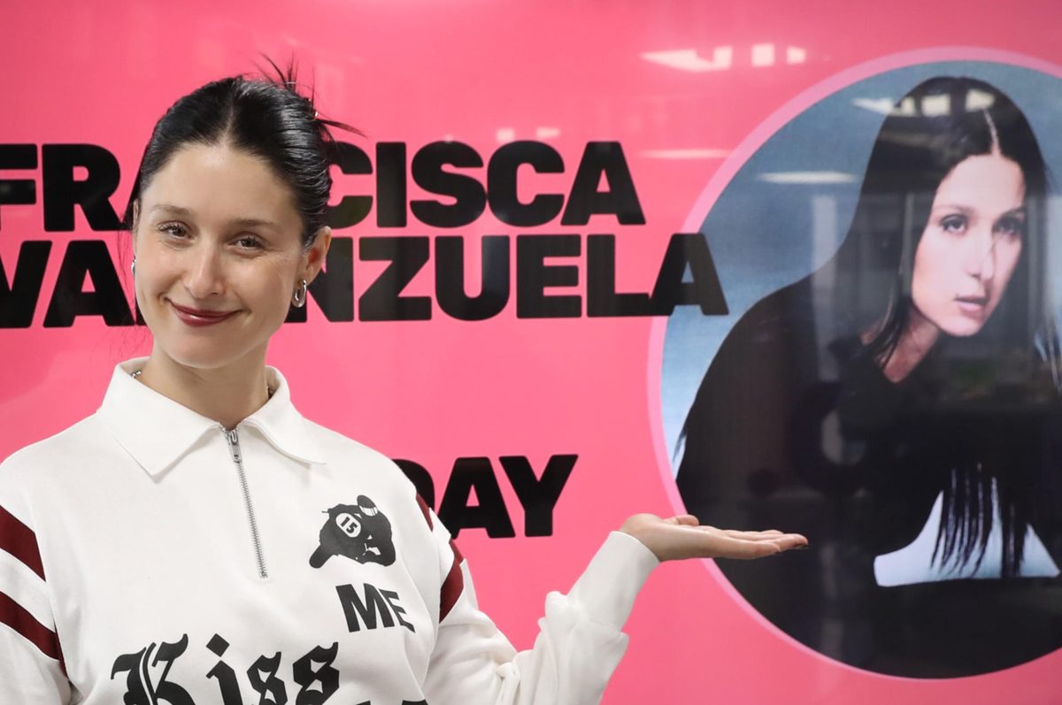 La artista chilena Francisca Valenzuela desafía la maternidad unidimensional en ‘Maldita’
