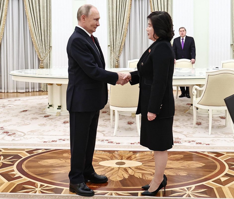 Putin recibe por segunda vez en menos de un año a jefa de la diplomacia de Corea del Norte
