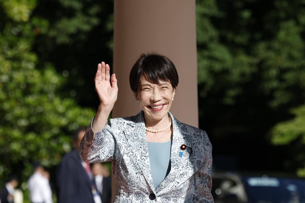 La líder de Japón habla de sus jornadas maratonianas y dice que duerme «entre 0 y 3 horas»