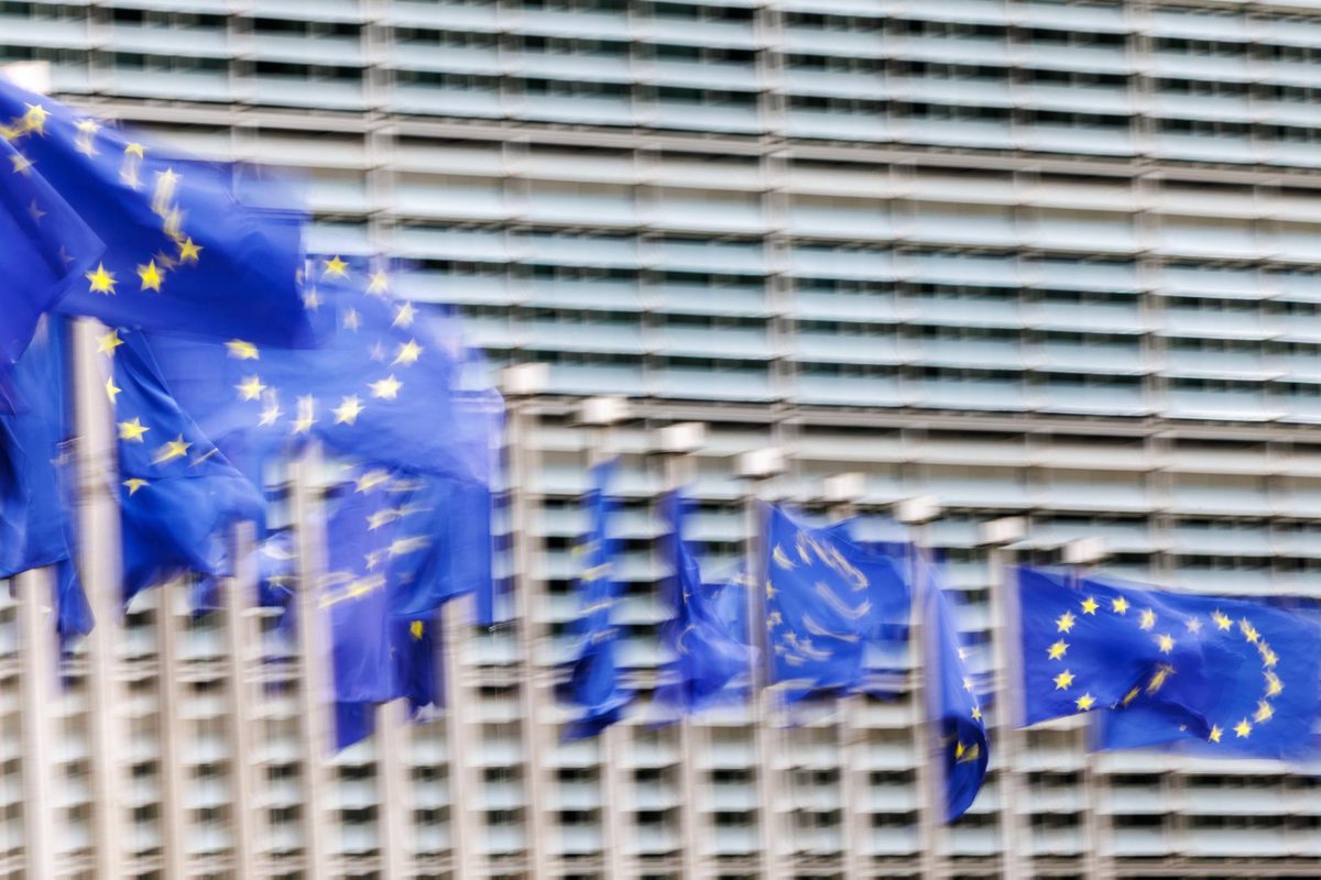Bruselas da luz verde a la fusión de Paramount y Warner Bros con condiciones