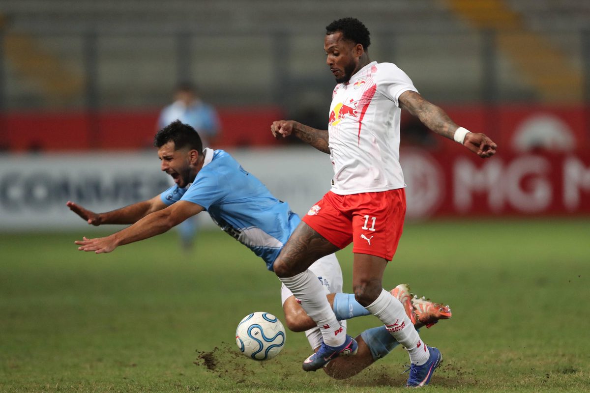 0-0. Sporting Cristal y Bragantino no se hacen daño e igualan sin goles en partido de ida