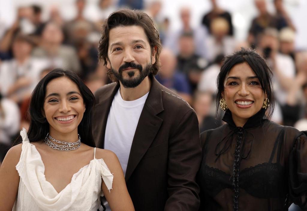 ‘Ceniza en la boca’ de Diego Luna y ‘Chicas tristes’ integran Festival de Cine de Morelia