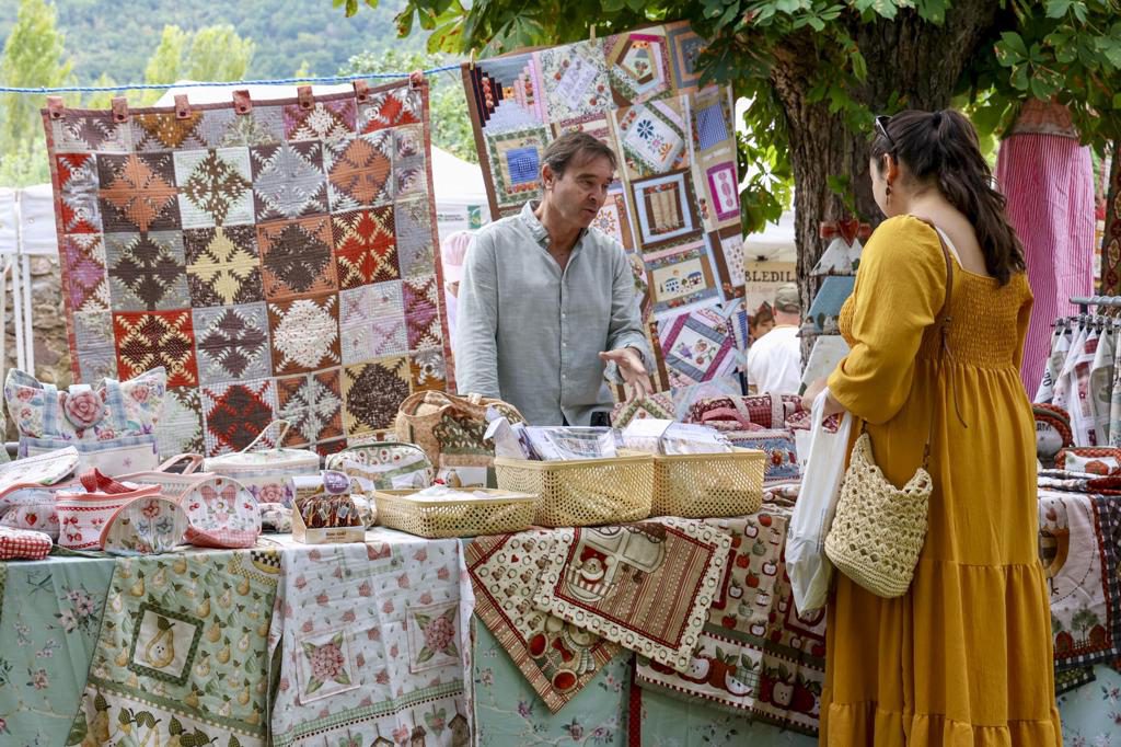 Pradillo (La Rioja) presume de almazuelas, una tradición textil que nació de la necesidad