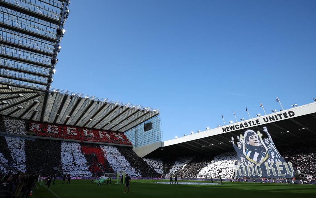 St. James Park homenajea a Kevin Keegan