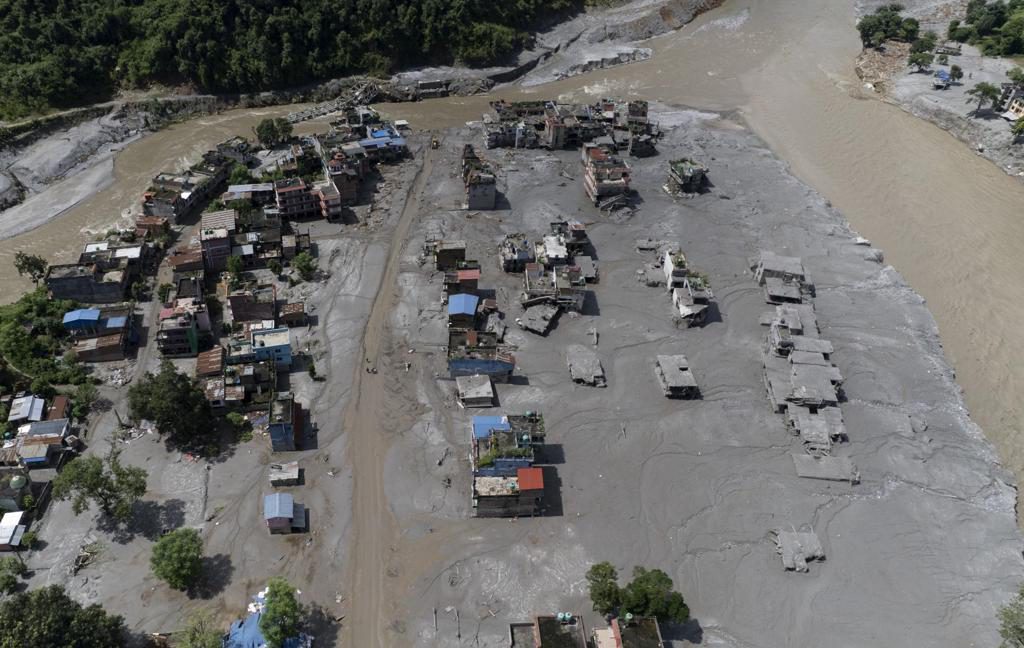 Nepal eleva a 469 los muertos por la inmensa riada del miércoles